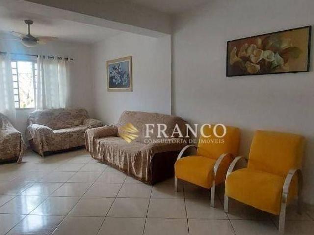 Casa venda em Região Imediata de Taubaté-Pindamonhangaba, Região Metropolitana do Vale do Paraíba e Litoral Norte
