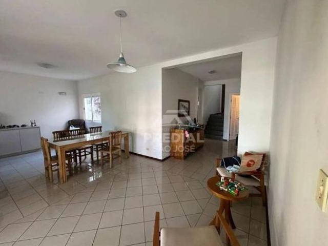 Casa venda em Região Imediata de São José dos Campos, Região Metropolitana do Vale do Paraíba e Litoral Norte