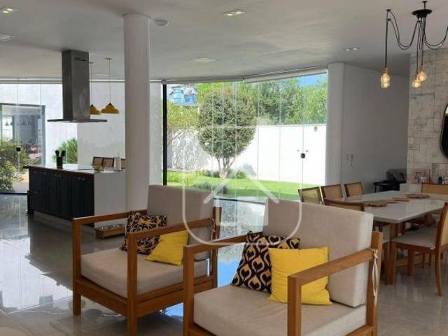 Casa venda em Região Imediata de São José dos Campos, Região Metropolitana do Vale do Paraíba e Litoral Norte