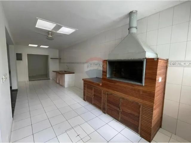 Casa venda em Região Imediata de Registro, Registro