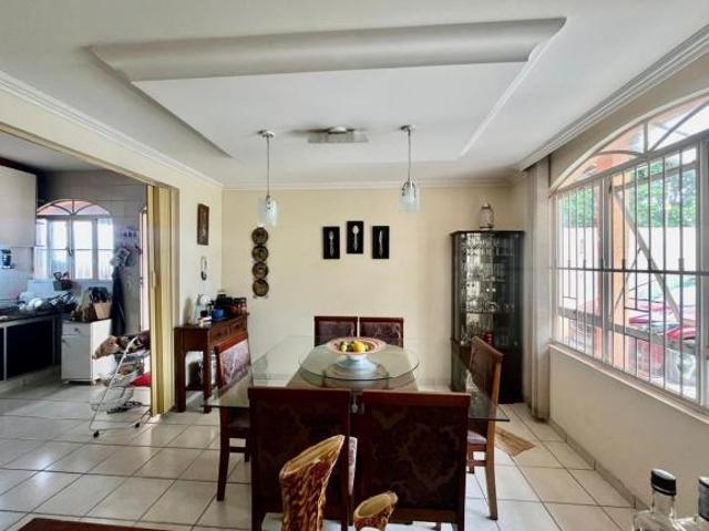 Casa venda em Região Geográfica Imediata de Londrina, Londrina