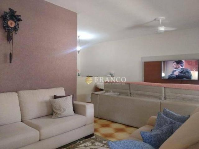 Casa venda em Região Imediata de Taubaté-Pindamonhangaba, Região Metropolitana do Vale do Paraíba e Litoral Norte