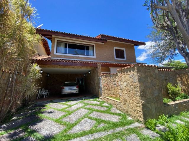 Casa aluguel em Região Imediata de São José dos Campos, Região Metropolitana do Vale do Paraíba e Litoral Norte