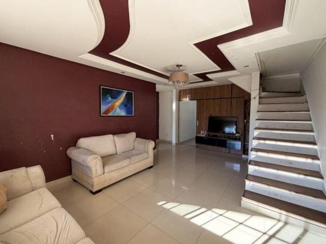 Casa venda em Região Geográfica Imediata do Distrito Federal, Região Integrada de Desenvolvimento do Distrito Federal e Entorno