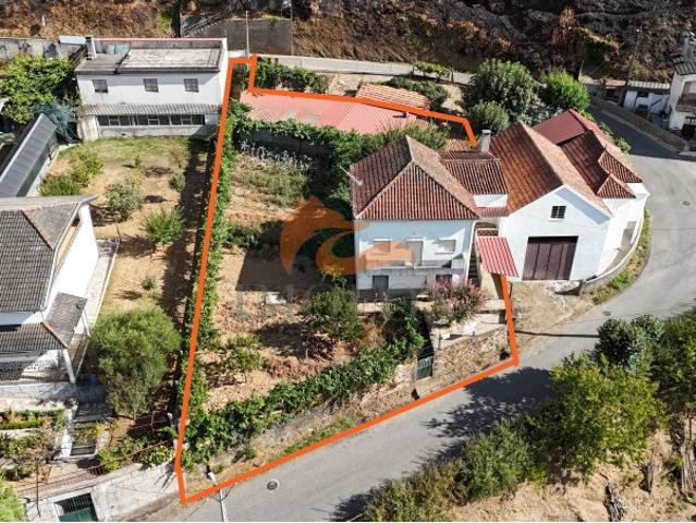 Casa venda em Arganil, Pomares