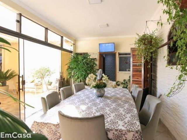 Casa venda em Região Imediata de São José dos Campos, Região Metropolitana do Vale do Paraíba e Litoral Norte
