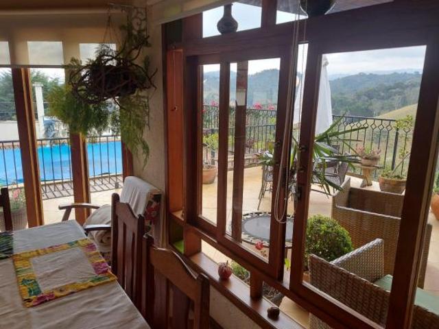 Casa venda em Região Imediata de Taubaté-Pindamonhangaba, Região Metropolitana do Vale do Paraíba e Litoral Norte