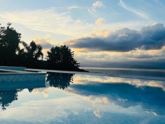 Casa venda em Região Imediata de Caraguatatuba-Ubatuba-São Sebastião, Região Metropolitana do Vale do Paraíba e Litoral Norte