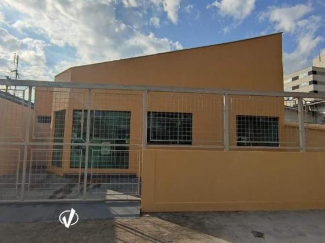 Casa venda em Região Imediata de Taubaté-Pindamonhangaba, Região Metropolitana do Vale do Paraíba e Litoral Norte