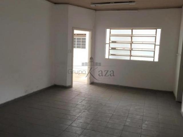Casa venda em Região Imediata de São José dos Campos, Região Metropolitana do Vale do Paraíba e Litoral Norte