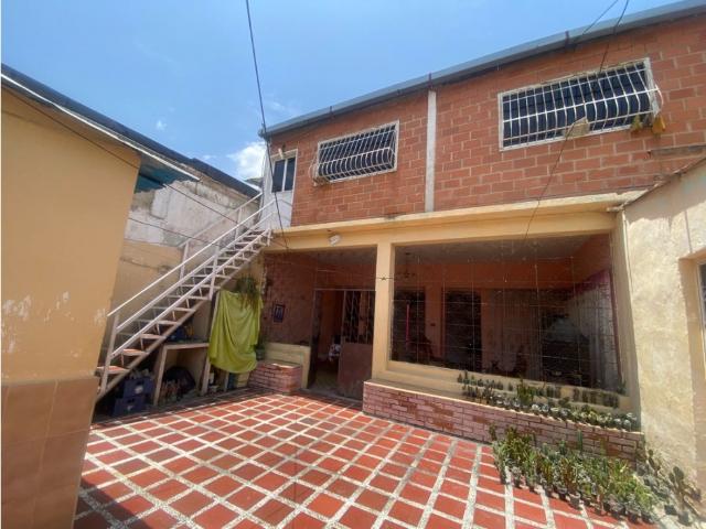 Casa en venta en El Centro, Maracay
