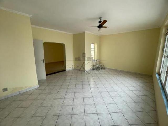 Casa venda em Conjunto Residencial Brasília, Jacareí