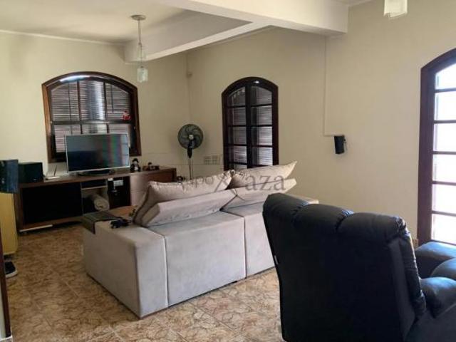 Casa venda em Região Imediata de São José dos Campos, Região Metropolitana do Vale do Paraíba e Litoral Norte