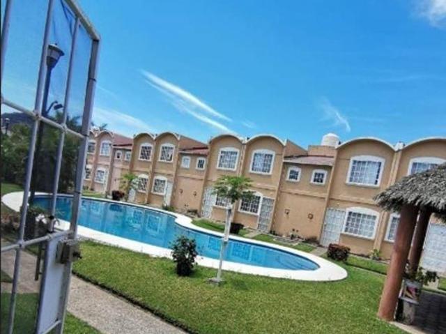 Casa con 110 m² con 3 recámaras en venta en Unidad habitacional La Puerta