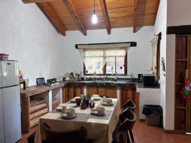 Casa con 200 m² superficie de terreno, 5 recámaras en venta en Tapalpa