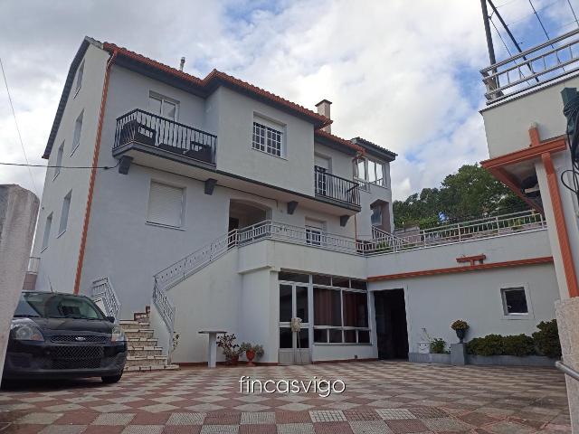 Casa en venta en Cesantes, Vigo