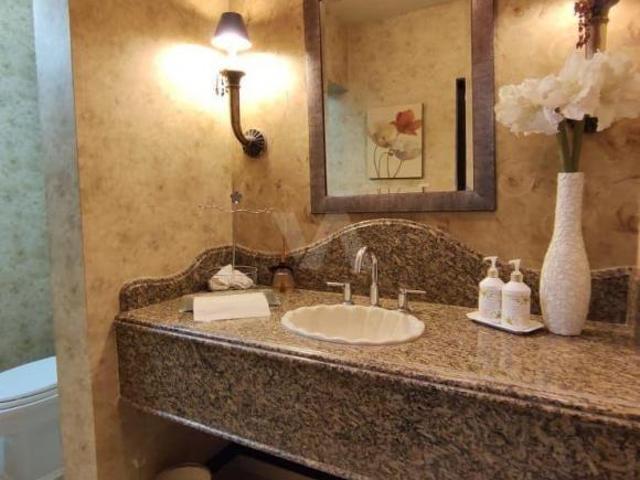 Casa con 4 habitaciones con baño en Las Huertas