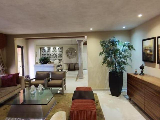 Casa con 4 habitaciones con baño en Las Huertas