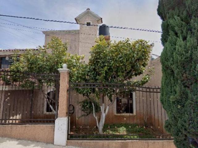 Casa con 4 recámaras de 470 m² en venta en Centro