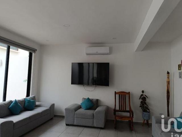 CASA CON 4 RECAMARAS EN VENTA EN RESIDENCIAL RIO CANCUN QUINTANA ROO