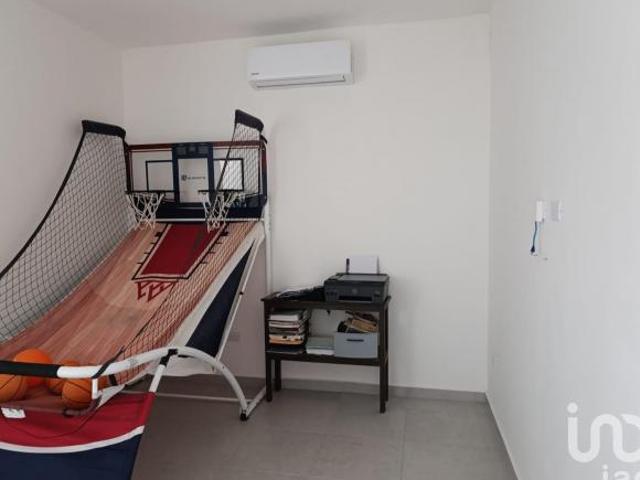 CASA CON 4 RECAMARAS EN VENTA EN RESIDENCIAL RIO CANCUN QUINTANA ROO