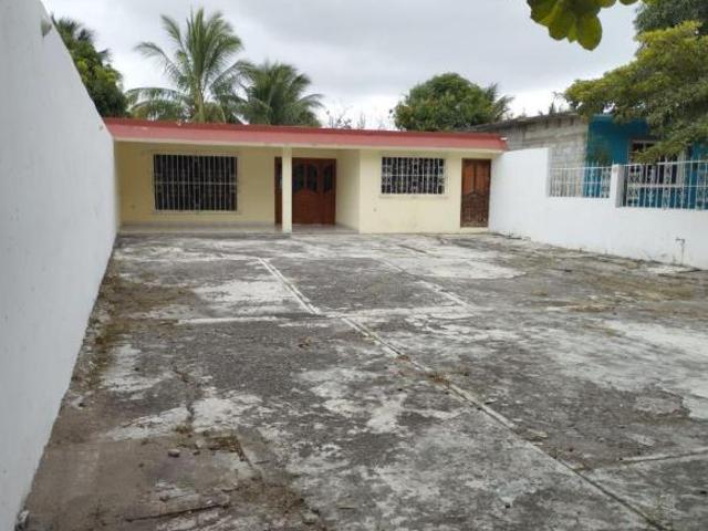 Casa con 541 m² superficie de terreno, 2 habitaciones en venta en Congregacion Rinconada