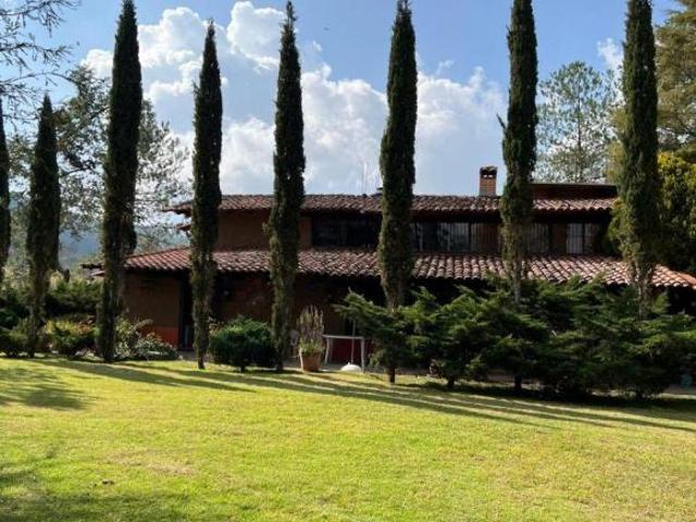 Casa con 9712 m² de superficie de terreno, 4 habitaciones en venta en Tapalpa