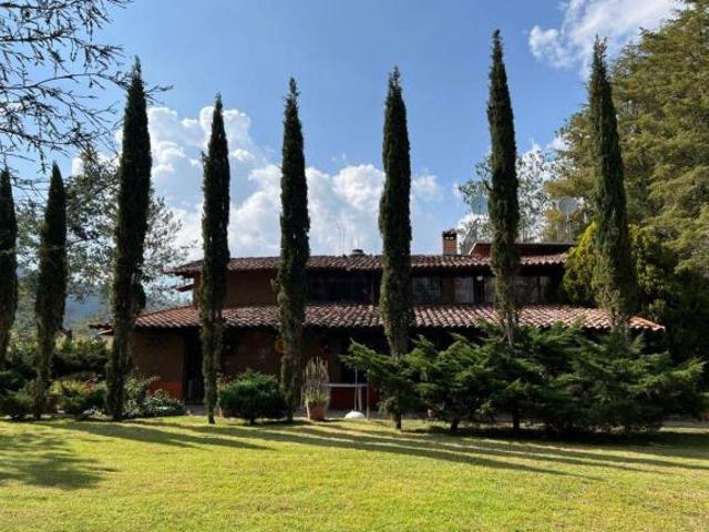 Casa con 9712 m² de superficie de terreno, 4 habitaciones en venta en Tapalpa