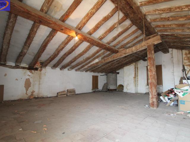 Casa en venta en Utiel, València / Valencia