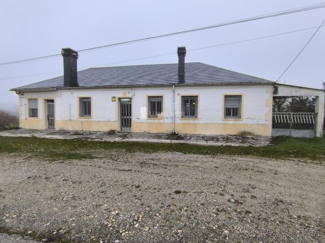 Casa en venta en Terra de Caldelas, Galicia