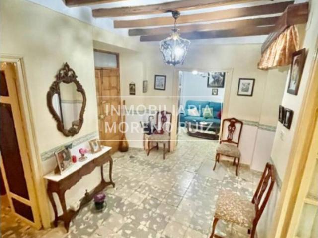 Casa en venta en Baena, Andalucía