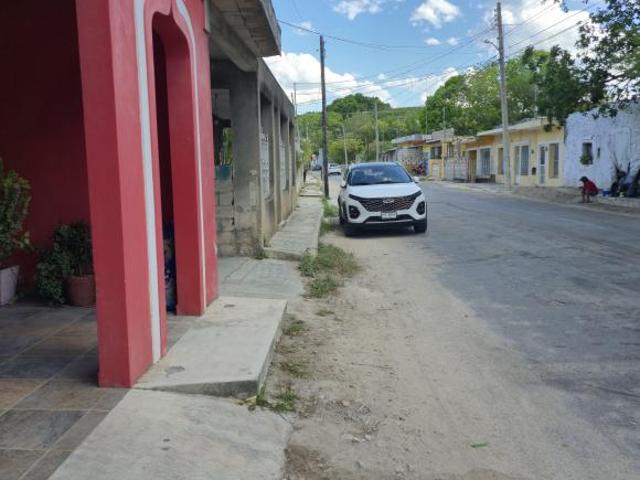 Casa con jardín frutal y gran terreno en Izamal ¡Acepta Bitcoin!