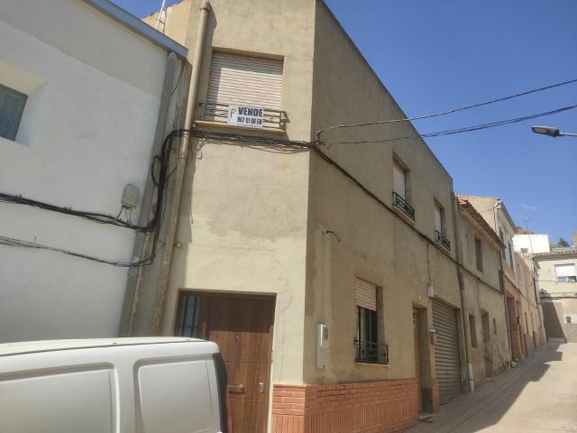 Casa en venta en Montealegre del Castillo, Albacete