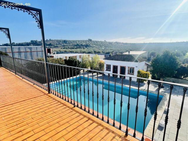 Casa en venta en Badolatosa, Andalucía