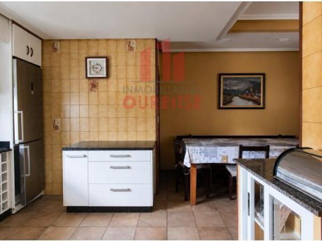 Casa en venta en Ourense, Galicia