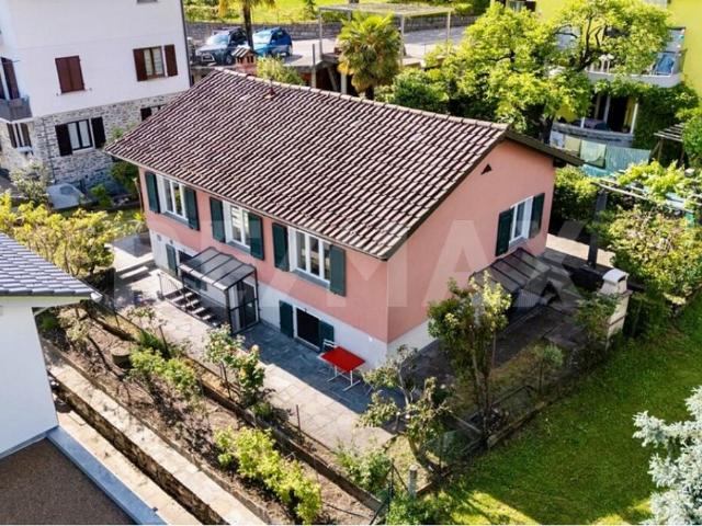 Einfamilienhaus kaufen in Minusio, Tessin