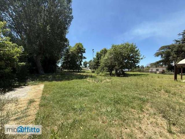 Villa Indipendente in affitto a Stagni di Ostia, Roma Capitale