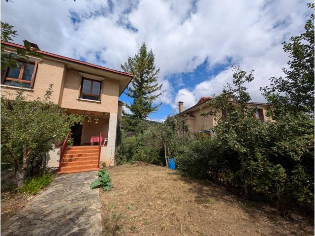 Casa en venta en Zorraquín, La Rioja