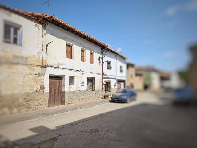 Casa en venta en Ojacastro, La Rioja