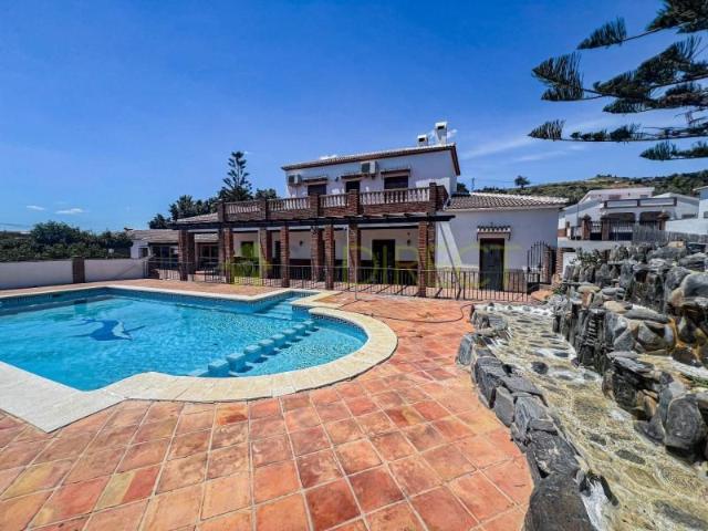 Casa en alquiler en Alcaucín