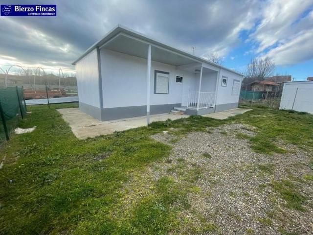 Casa en alquiler en Sariegos, Azadinos