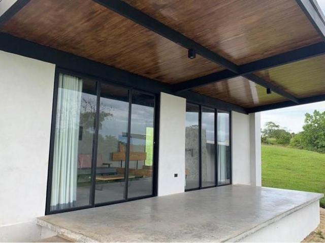 Casa con terreno en venta en el residencial santa catalina villas, en santa catalina