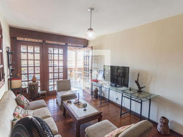 Casa aluguel em Regional Nordeste, Belo Horizonte