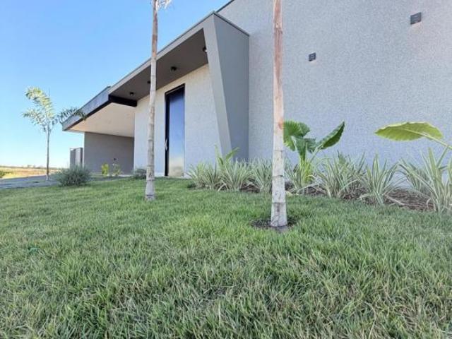Casa venda em Região Geográfica Imediata de Águas Lindas de Goiás, Região Integrada de Desenvolvimento do Distrito Federal e Entorno