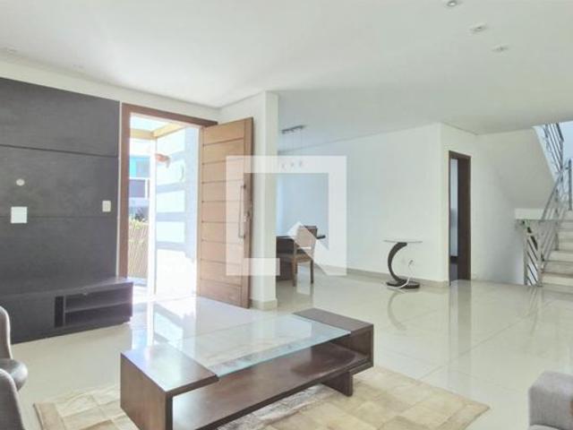 Casa aluguel em Região Geográfica Imediata de Belo Horizonte, Região Metropolitana de Belo Horizonte
