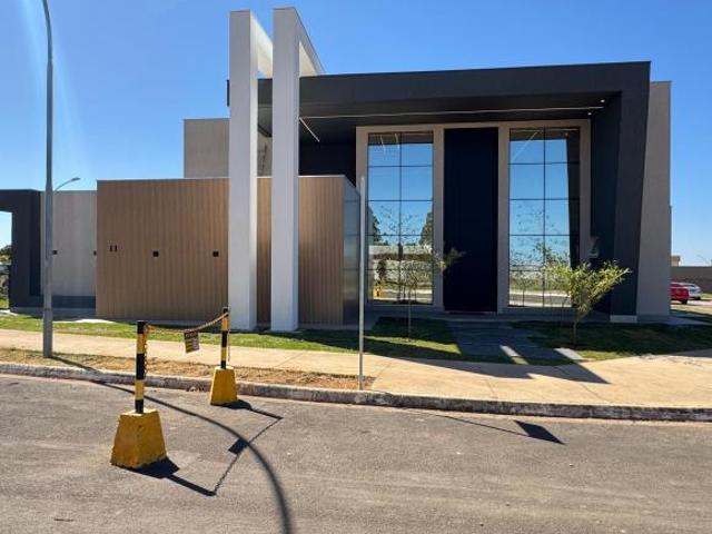 Casa venda em Região Geográfica Imediata do Distrito Federal, Região Integrada de Desenvolvimento do Distrito Federal e Entorno