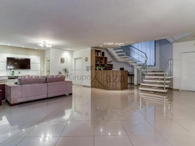 Casa venda em Região Imediata de São José dos Campos, Região Metropolitana do Vale do Paraíba e Litoral Norte