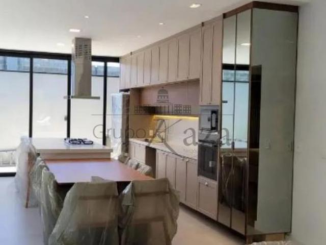 Casa venda em Região Imediata de São José dos Campos, Região Metropolitana do Vale do Paraíba e Litoral Norte