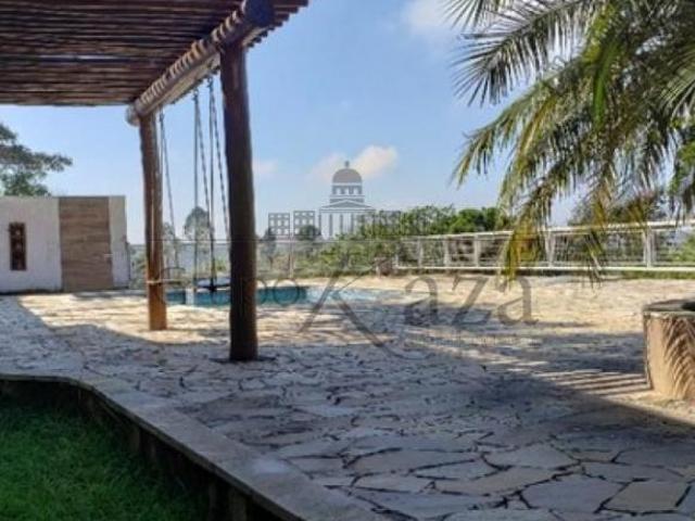 Casa venda em Região Imediata de São José dos Campos, Região Metropolitana do Vale do Paraíba e Litoral Norte