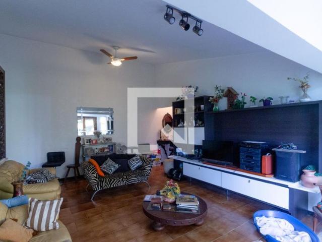 Casa aluguel em Vinhedo